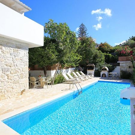 Villa Oasis Kamilárion Exteriér fotografie