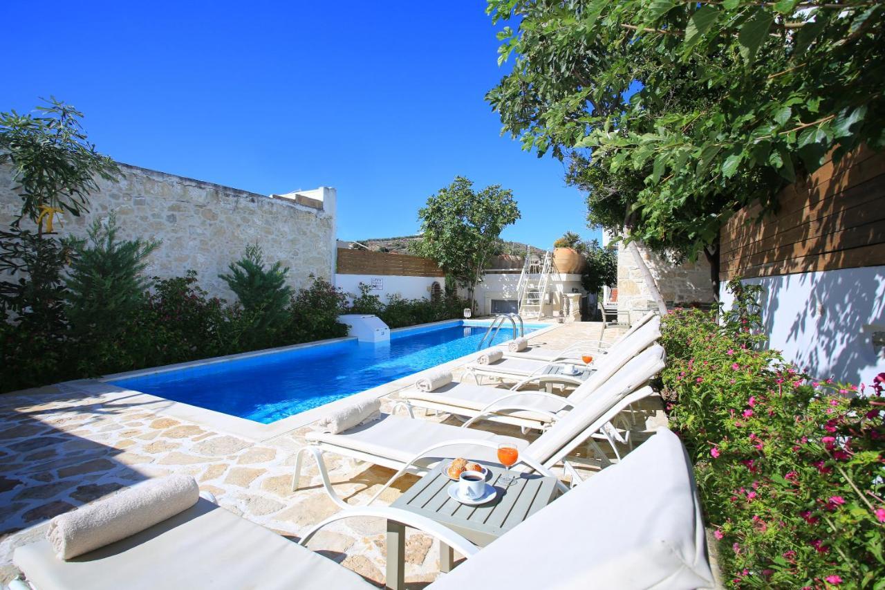 Villa Oasis Kamilárion Exteriér fotografie