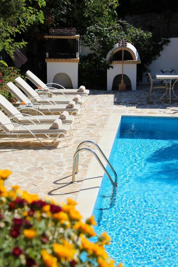 Villa Oasis Kamilárion Exteriér fotografie