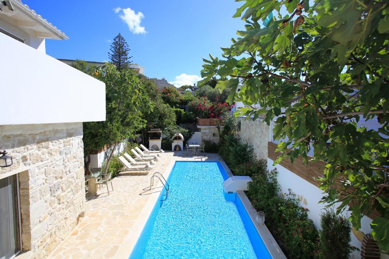 Villa Oasis Kamilárion Exteriér fotografie