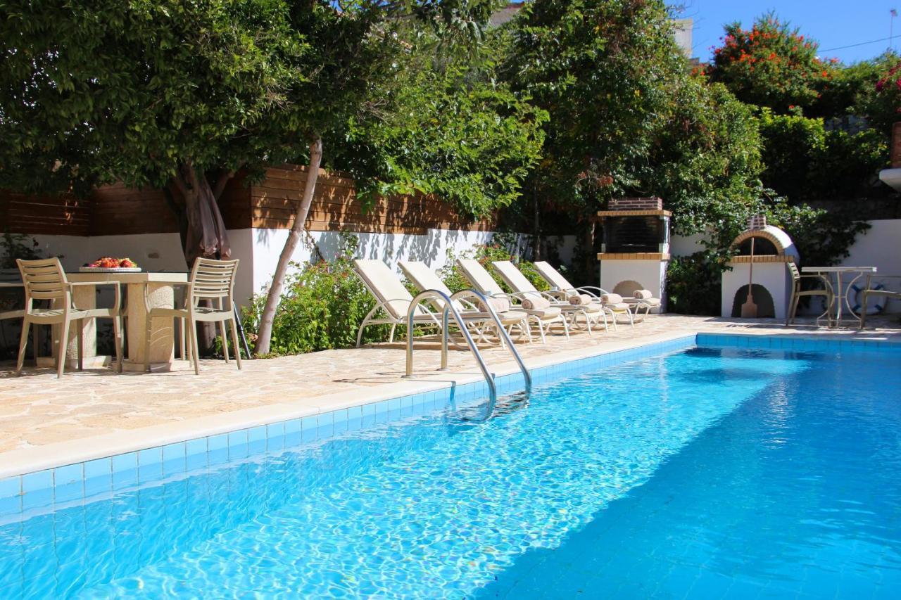 Villa Oasis Kamilárion Exteriér fotografie
